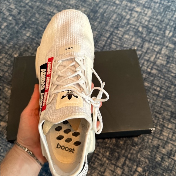 Adidas NMD R1 V2 - Picture 4 of 9